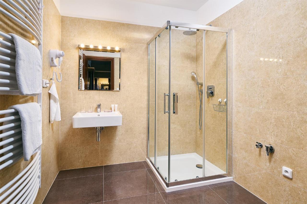 Apartman Residence Moser 1504 Karlovy Vary Bagian luar foto